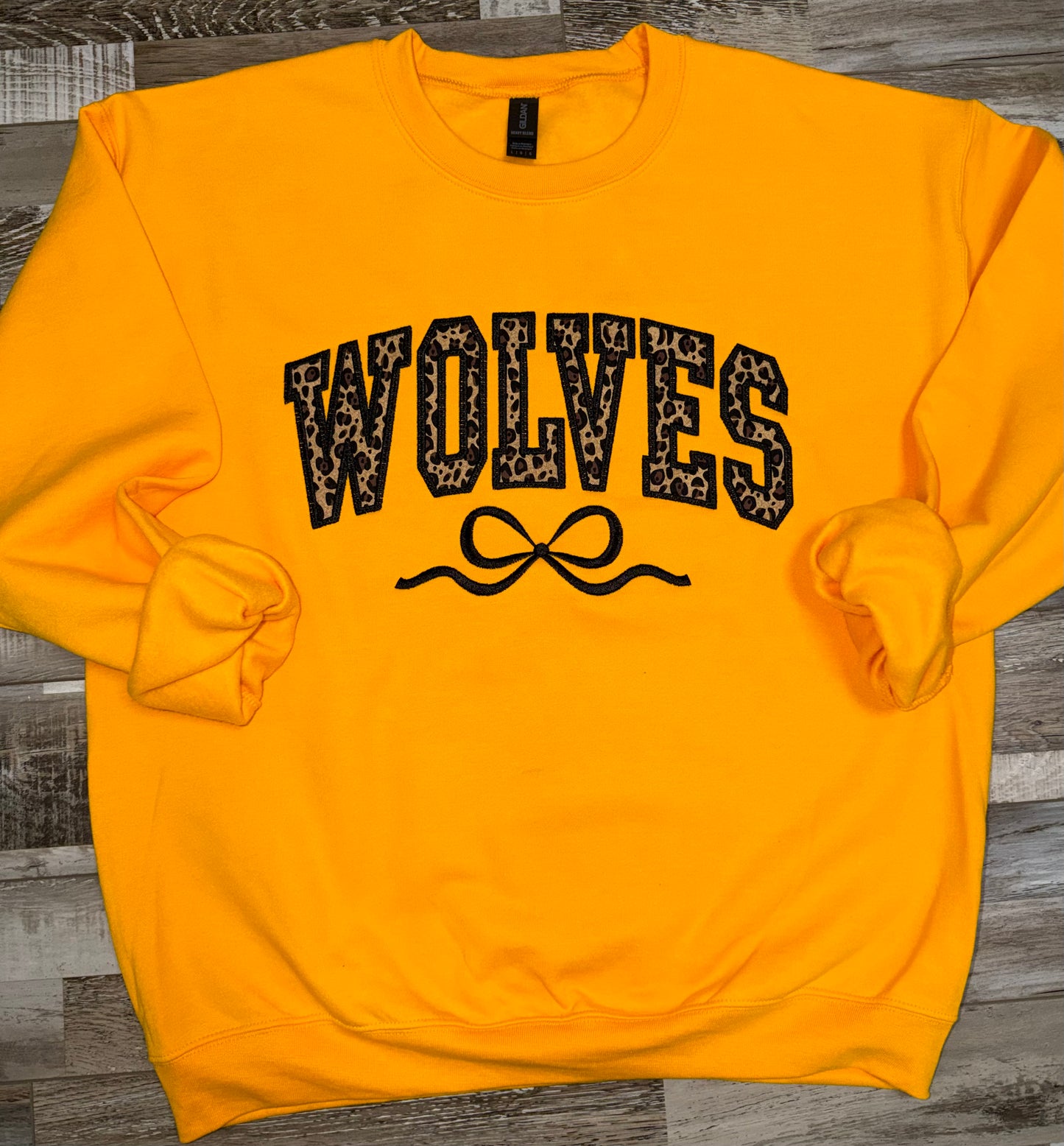 Wolves Appliquéd Animal Print Crewneck