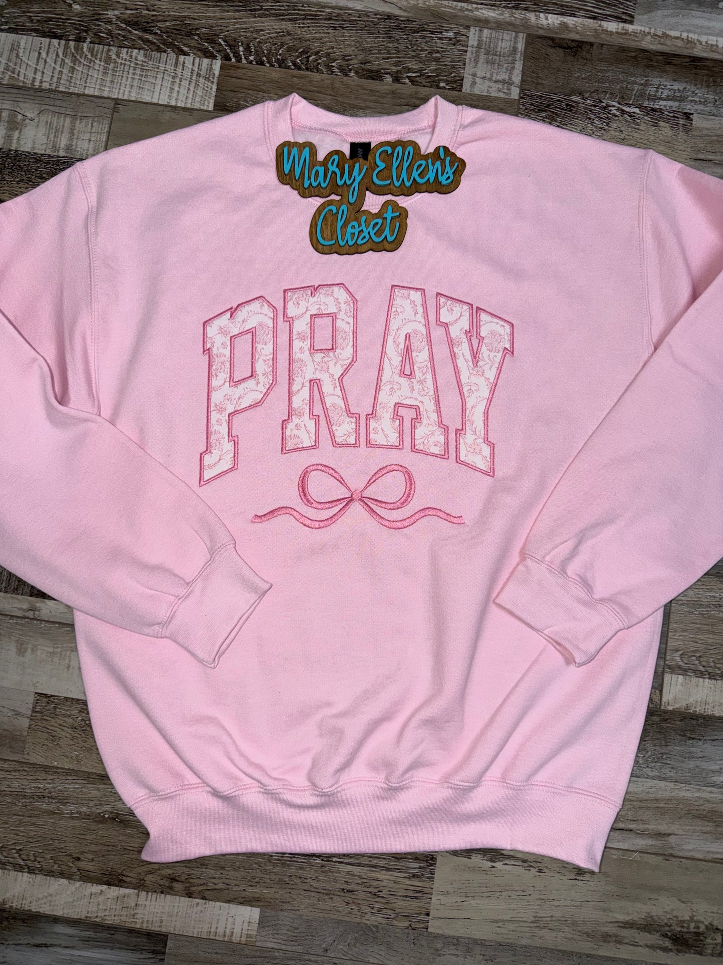 Pray Appliqué Crewneck